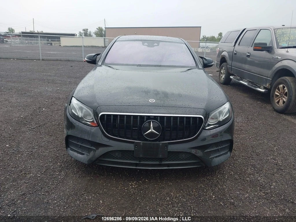 Mercedes-Benz E 400 * 4MATIC * CARFAX * ОПЦИЯ ЗА ФИНАНСИРАНЕ, снимка 12 - Автомобили и джипове - 56057396