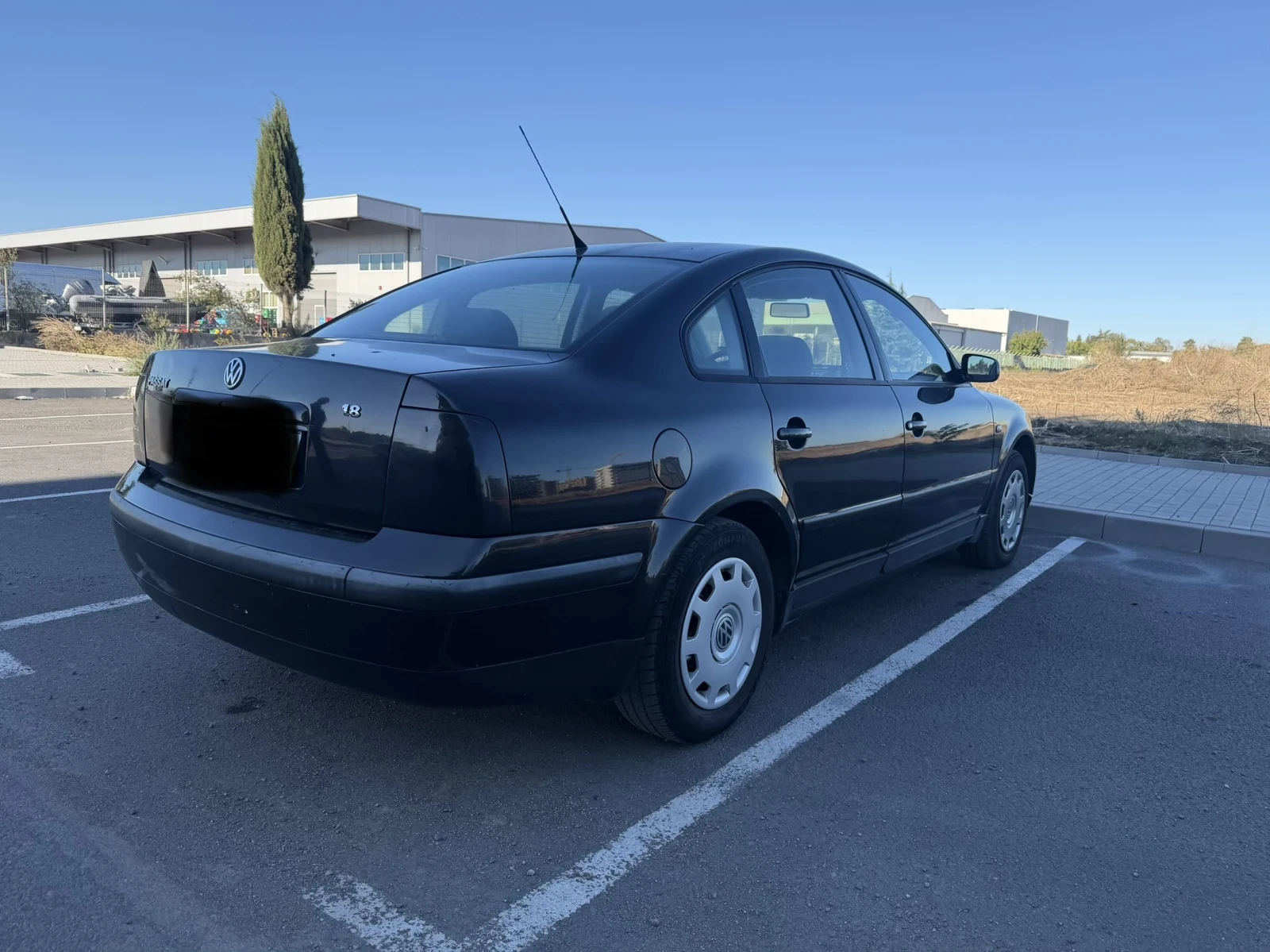 VW Passat 1.8 125 к.с, снимка 4 - Автомобили и джипове - 56348497