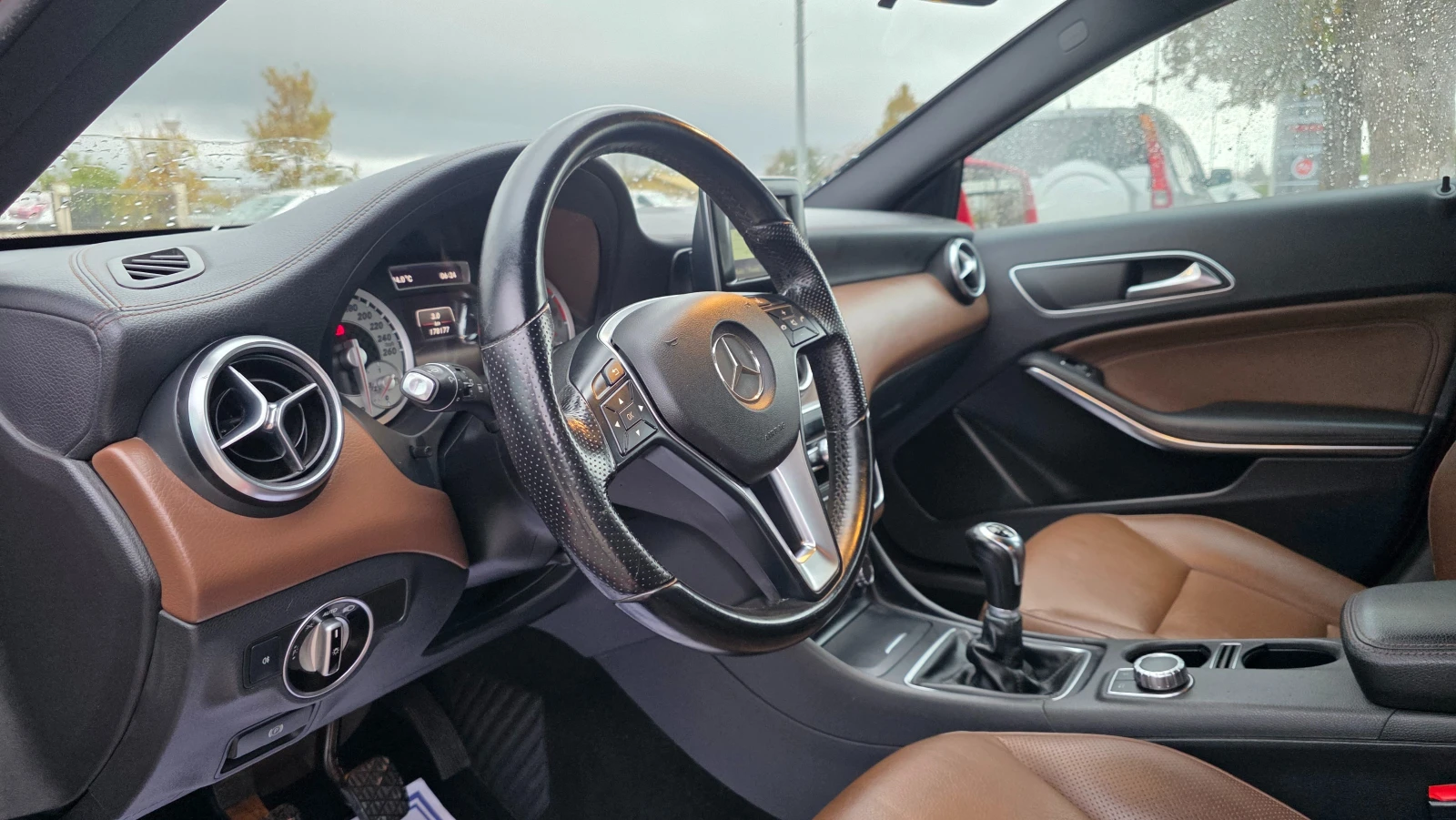Mercedes-Benz A 200 AMG, снимка 7 - Автомобили и джипове - 56714699
