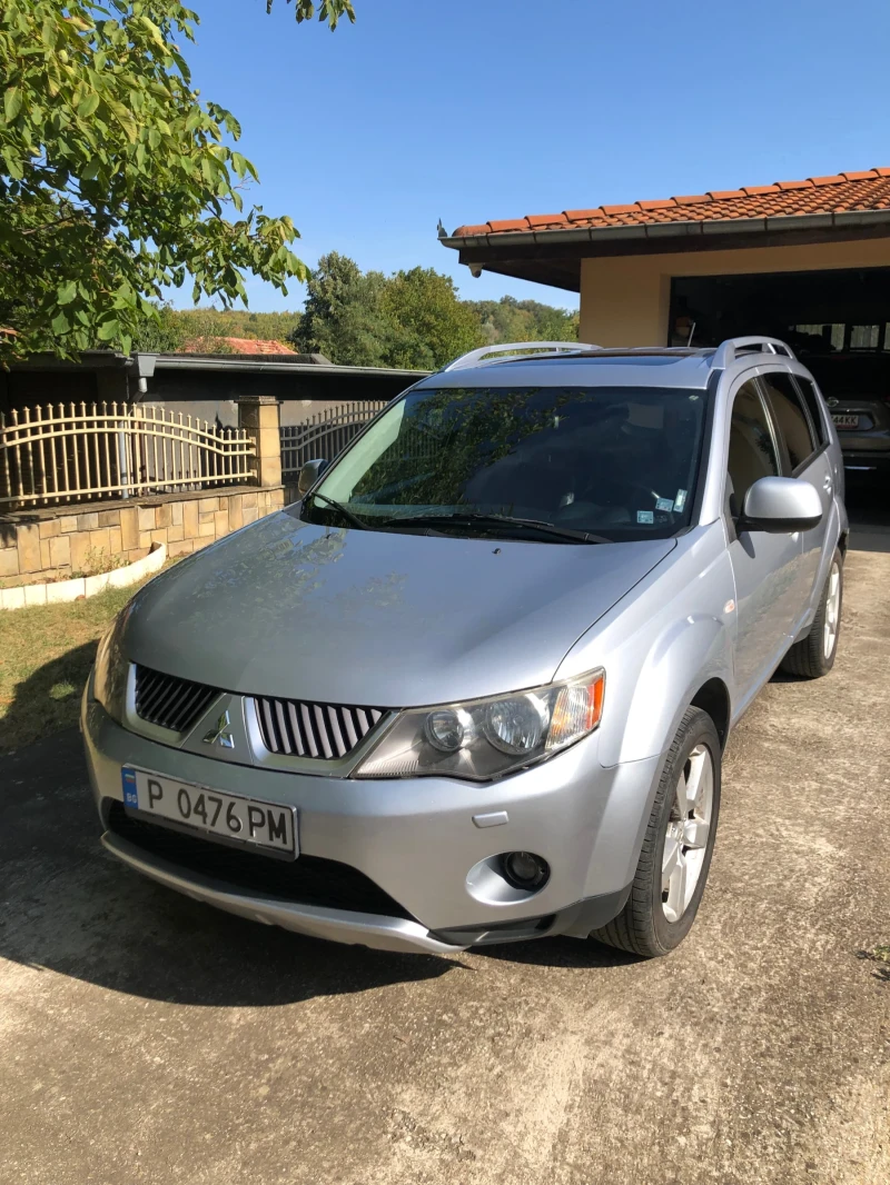 Mitsubishi Outlander, снимка 1 - Автомобили и джипове - 47057860