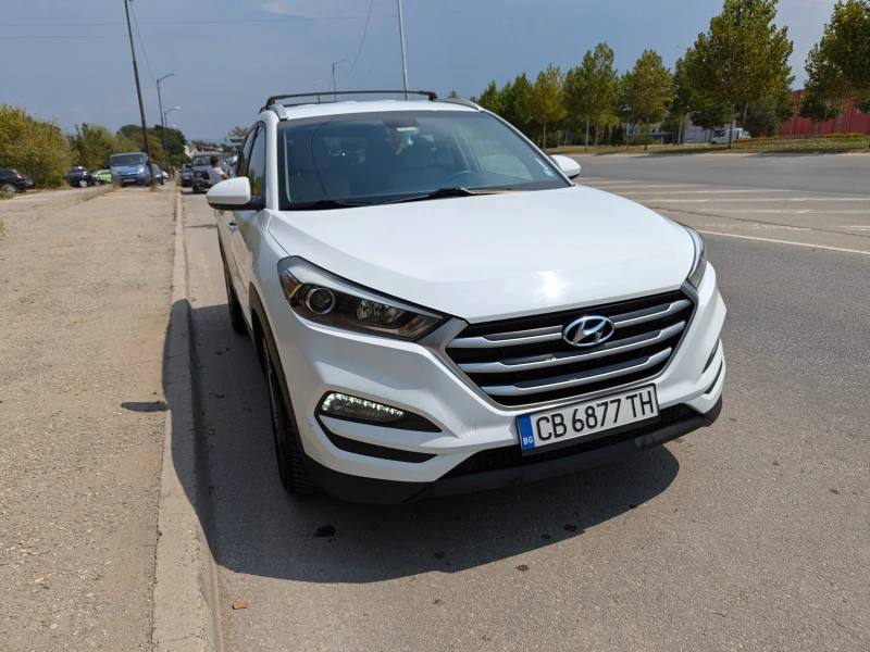 Hyundai Tucson 2.0L, 4х4, снимка 2 - Автомобили и джипове - 47269804