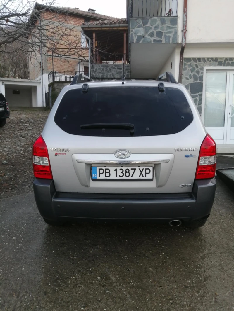 Hyundai Tucson, снимка 9 - Автомобили и джипове - 48953102