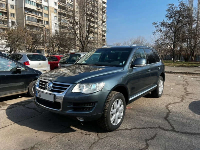 VW Touareg 3.0 TDI, снимка 1 - Автомобили и джипове - 49314728