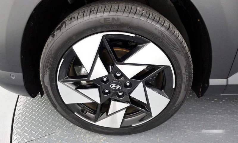 Hyundai Kona Gasoline 1.6 Turbo 4WD Inspiration, снимка 5 - Автомобили и джипове - 52113669