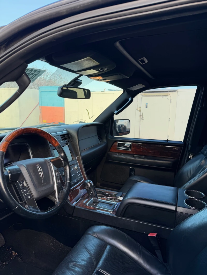 Lincoln Navigator 3.5 V6, снимка 13 - Автомобили и джипове - 52747560