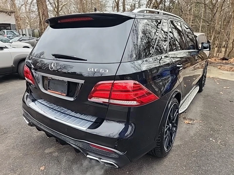 Mercedes-Benz GLE 63 AMG DISTRONIK* LANE ASSIST* HARMAN* AMG PERFORM EXHAUS, снимка 5 - Автомобили и джипове - 53110144