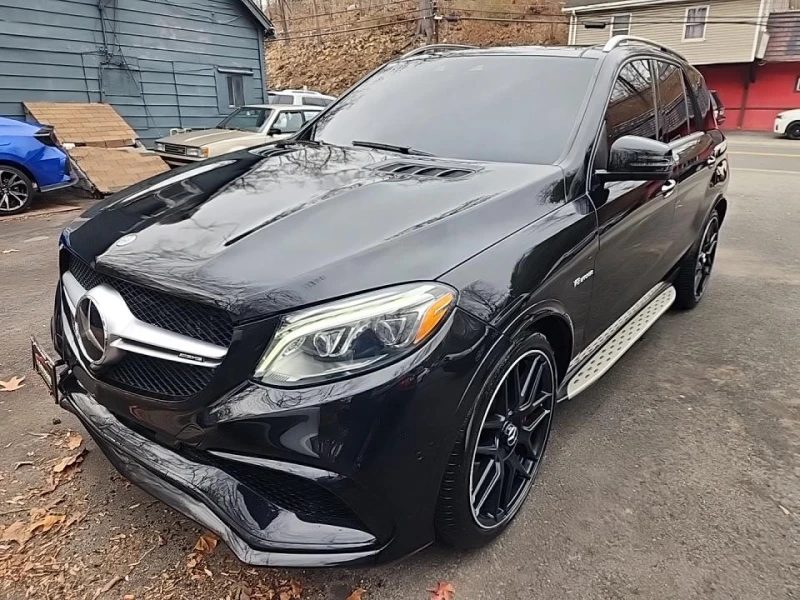 Mercedes-Benz GLE 63 AMG DISTRONIK* LANE ASSIST* HARMAN* AMG PERFORM EXHAUS