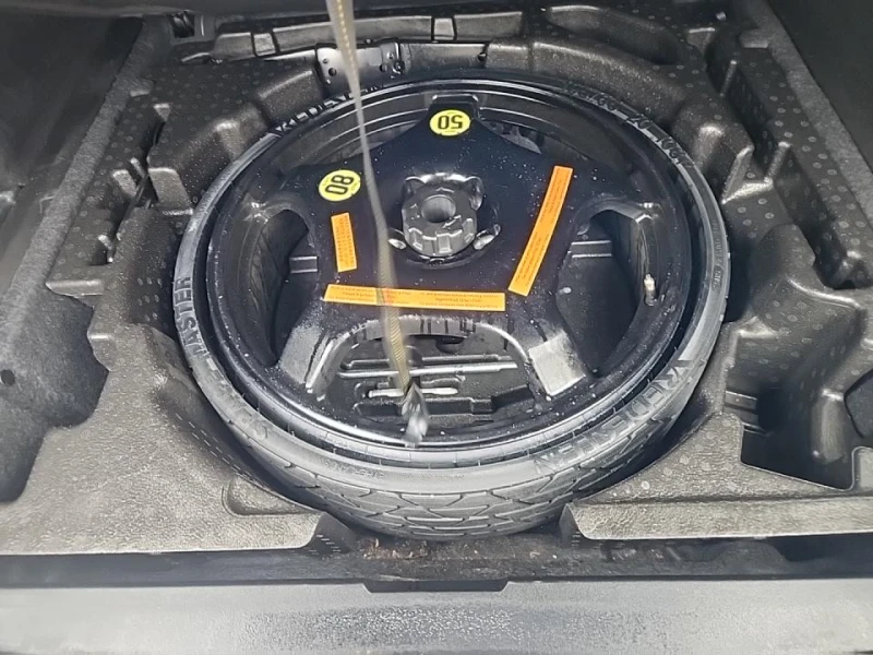 Mercedes-Benz GLE 63 AMG DISTRONIK* LANE ASSIST* HARMAN* AMG PERFORM EXHAUS, снимка 15 - Автомобили и джипове - 53110144