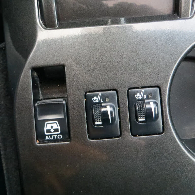 Toyota 4runner 4.0* V6* ПОДГРЕВ* КАМЕРА* КЕЙЛЕС* LANE* ASSIST, снимка 14 - Автомобили и джипове - 53234383