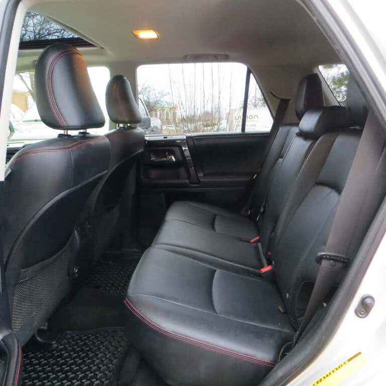 Toyota 4runner 4.0* V6* ПОДГРЕВ* КАМЕРА* КЕЙЛЕС* LANE* ASSIST, снимка 17 - Автомобили и джипове - 53234383