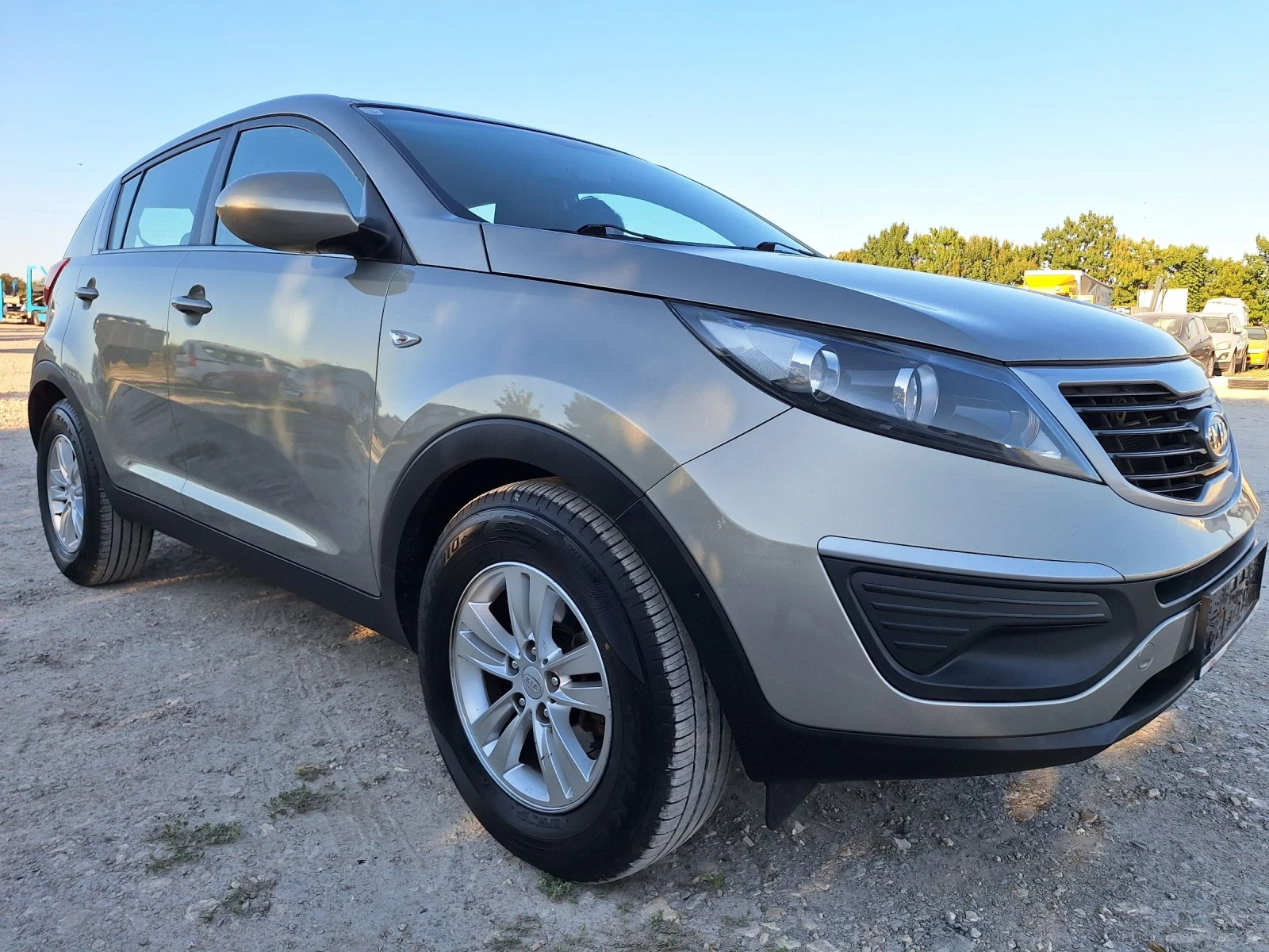 Kia Sportage 1, 6GDI Като нова!! - изображение 9