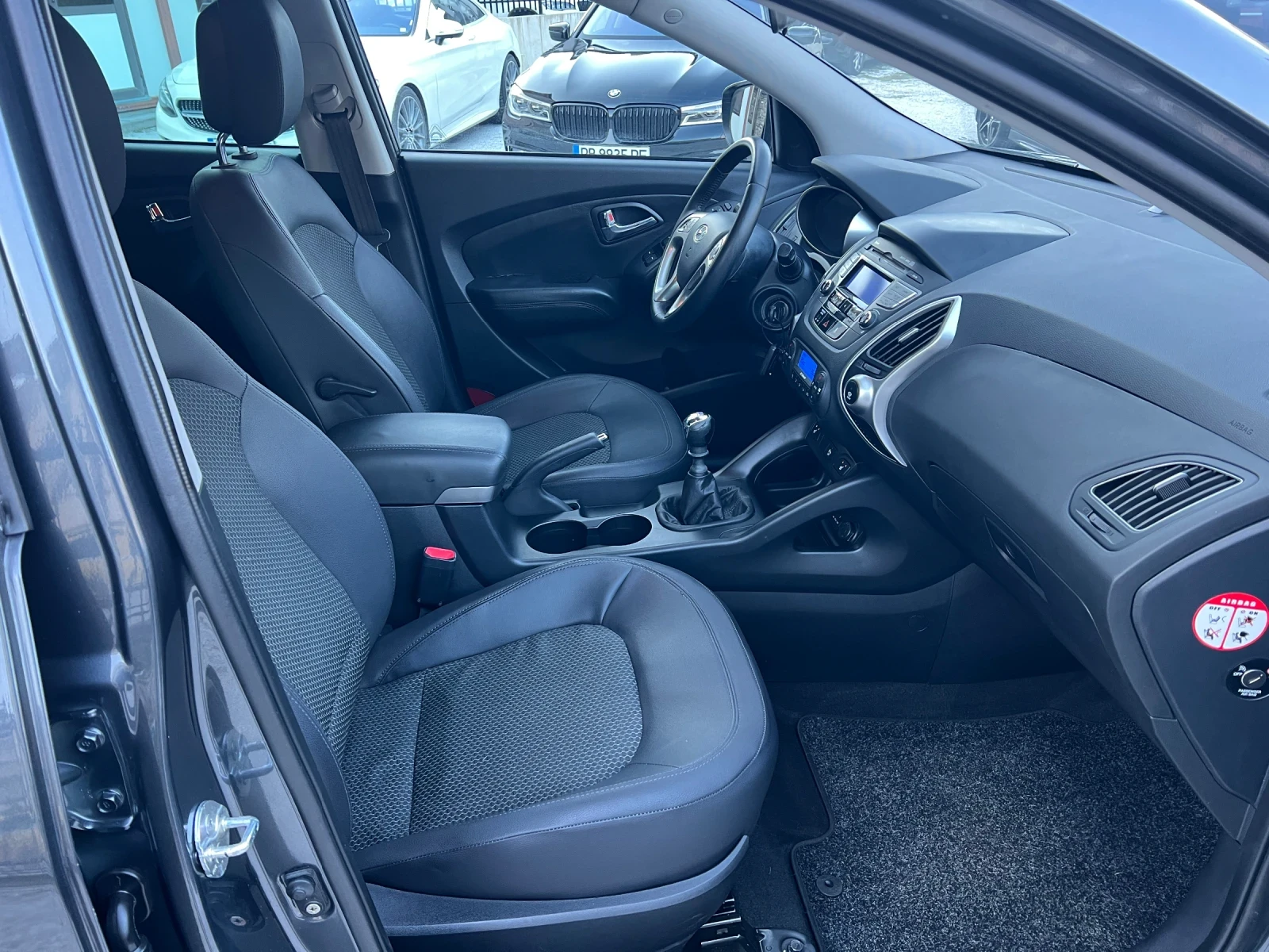 Hyundai IX35 1.7crdi* 214000km, снимка 11 - Автомобили и джипове - 53747702