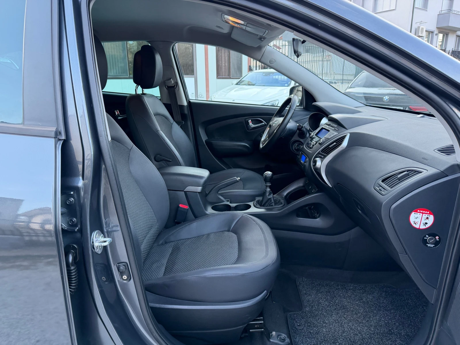 Hyundai IX35 1.7CRDI * HEATED SEATS * 214 000 ��. | Mobile.bg � ����������� 9