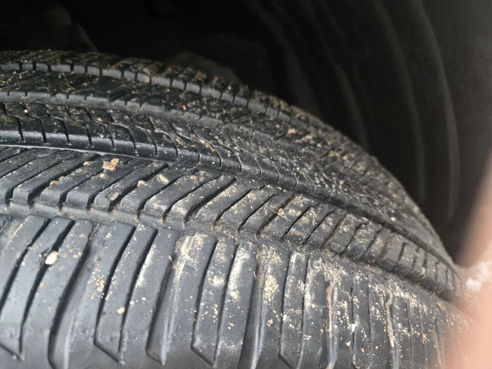 Toyota Rav4 2.5 бензин хибрид, снимка 15 - Автомобили и джипове - 53758979