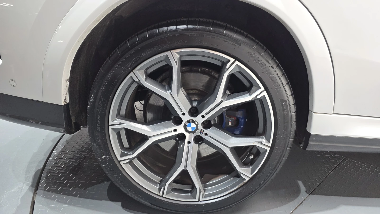 BMW X6 M-PK* LASER* B58* HEAD-UP* 360* ОБДУХ* КРАЙНА ЦЕНА, снимка 5 - Автомобили и джипове - 54629698
