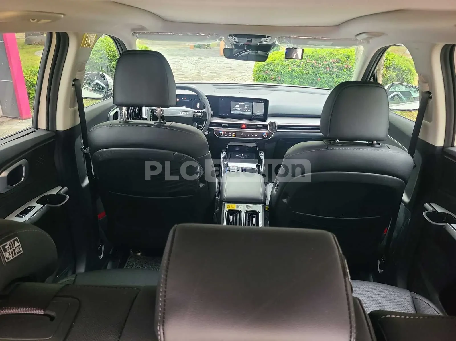 Kia Sorento 2.2 4x4| КАМЕРА| DIST| PANO| ОБДУХ| ВКЛ.ТЕХНОТЕСТ, снимка 12 - Автомобили и джипове - 55056521