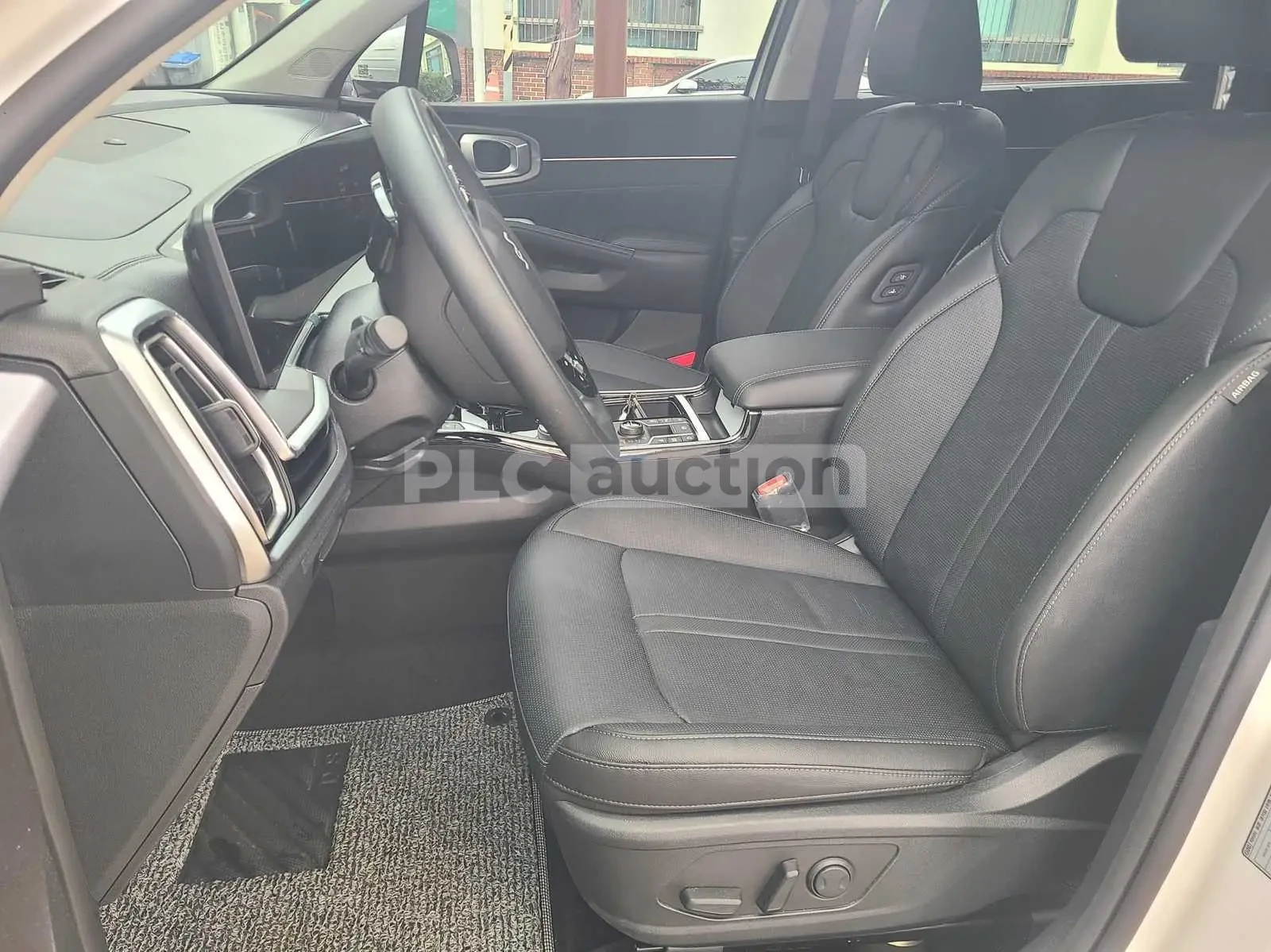 Kia Sorento 2.2 4x4| КАМЕРА| DIST| PANO| ОБДУХ| ВКЛ.ТЕХНОТЕСТ, снимка 4 - Автомобили и джипове - 55056521