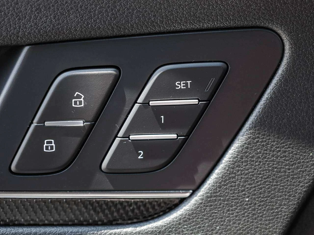 Audi SQ5 ПАНО / ЛИЗИНГ / ЦЕНА до БГ, снимка 16 - Автомобили и джипове - 55397092