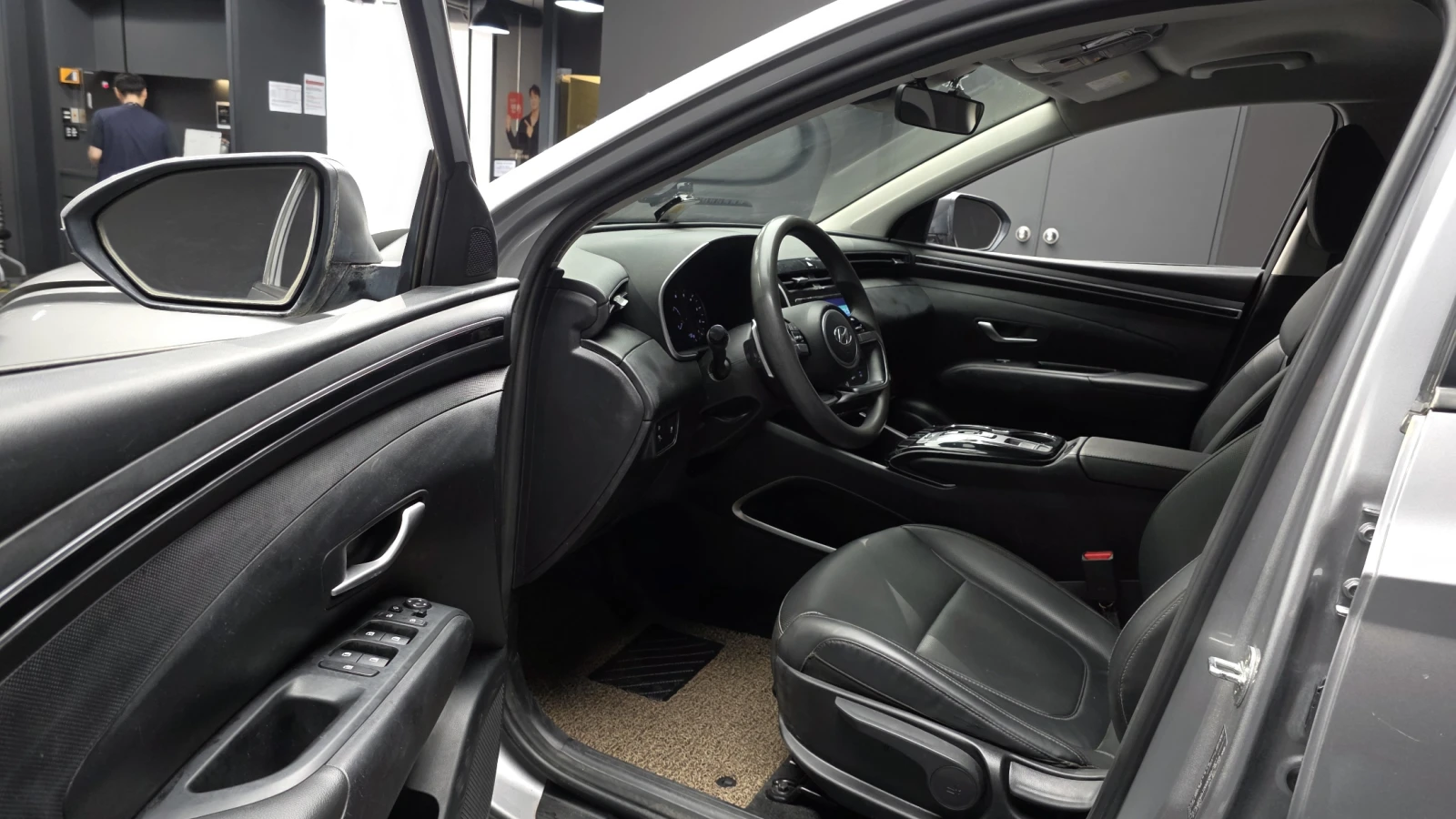 Hyundai Tucson Diesel 2.0 4WD autogeorge.com, снимка 14 - Автомобили и джипове - 56137028