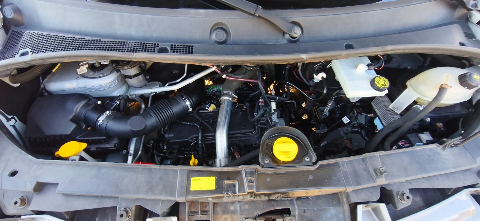 Renault Master 145 Euro 6, снимка 13 - Бусове и автобуси - 56365149