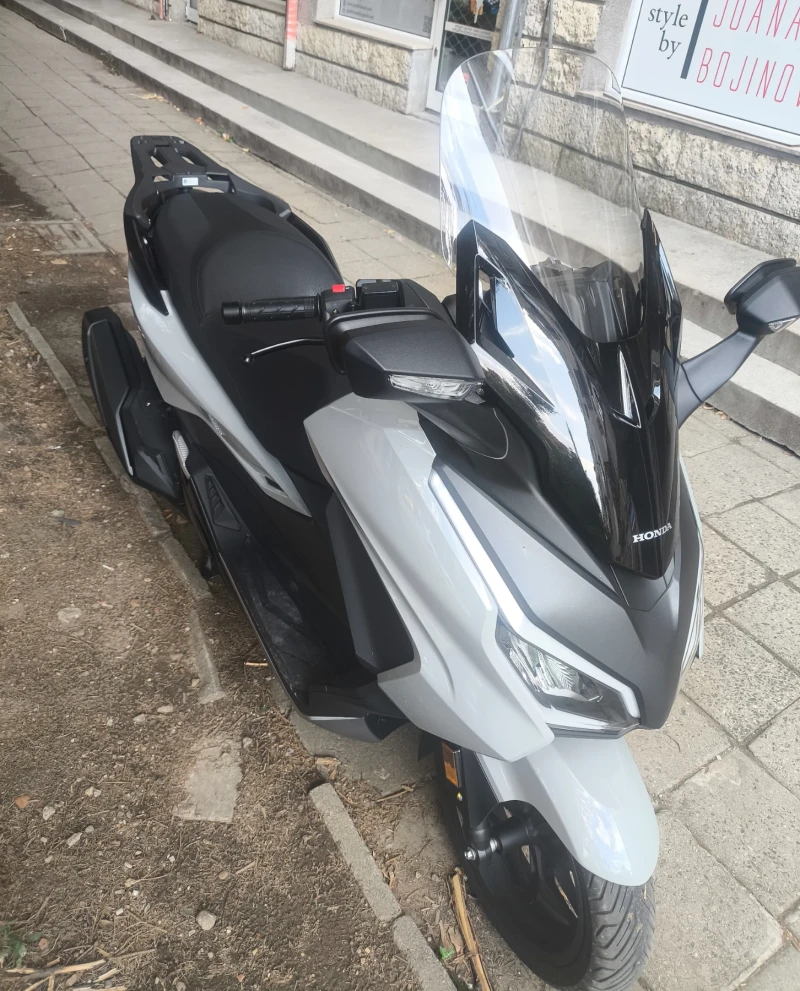 Honda Forza 350, снимка 5 - Мотоциклети и мототехника - 51404433