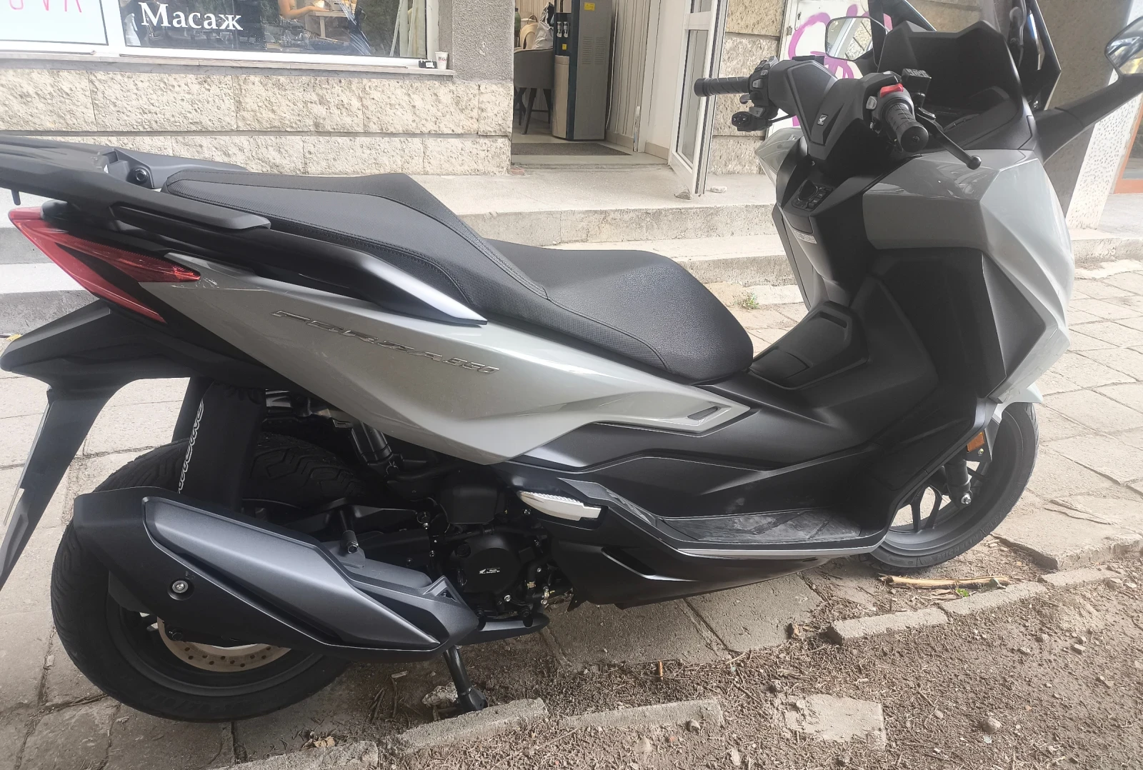 Honda Forza 350 - изображение 4