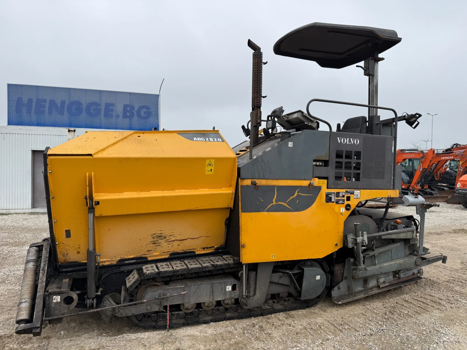 Асфалтополагаща машина Volvo ABG 2820 - изображение 7