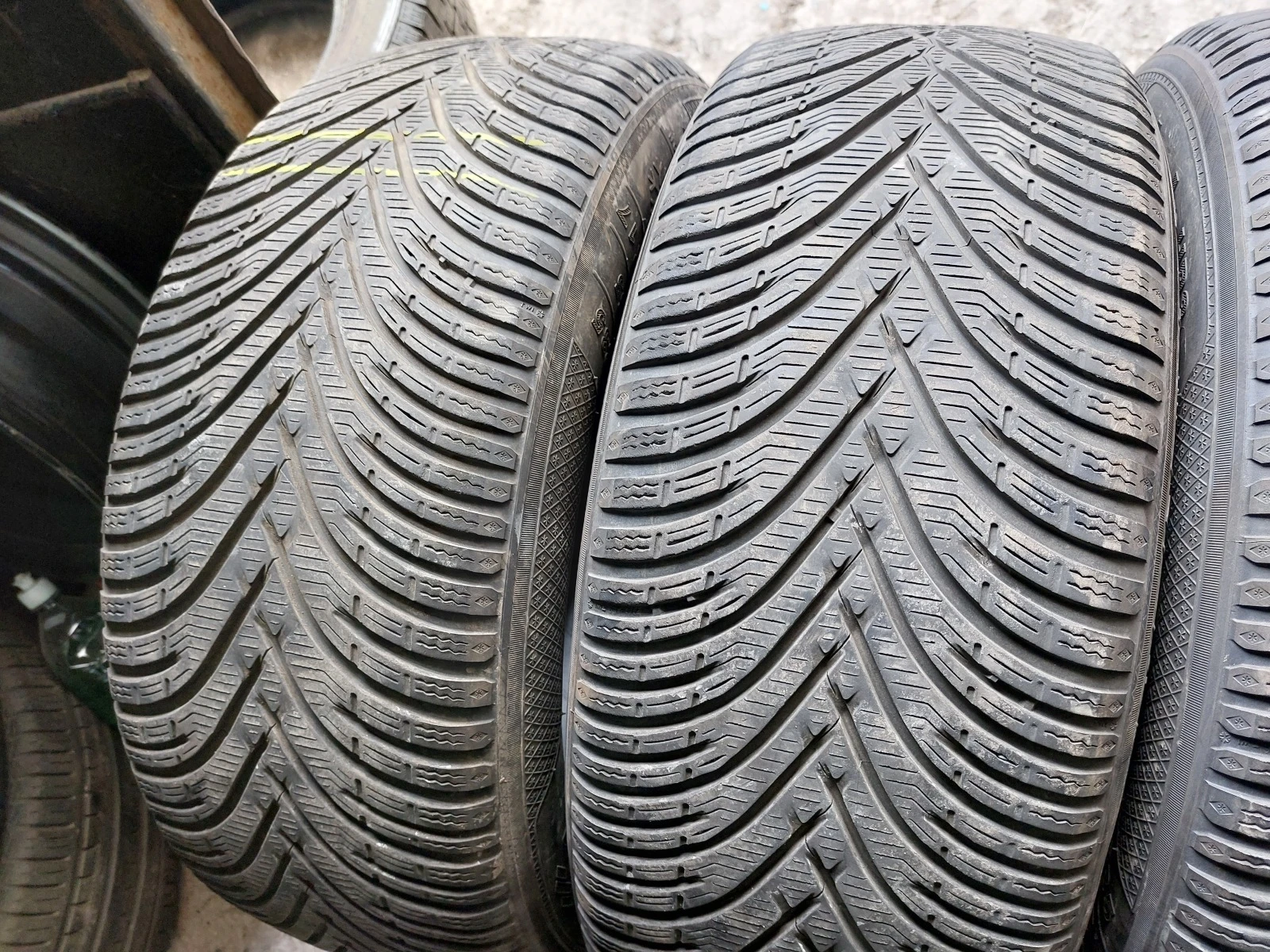 ���� 235/55R17 | Mobile.bg � ����������� 2