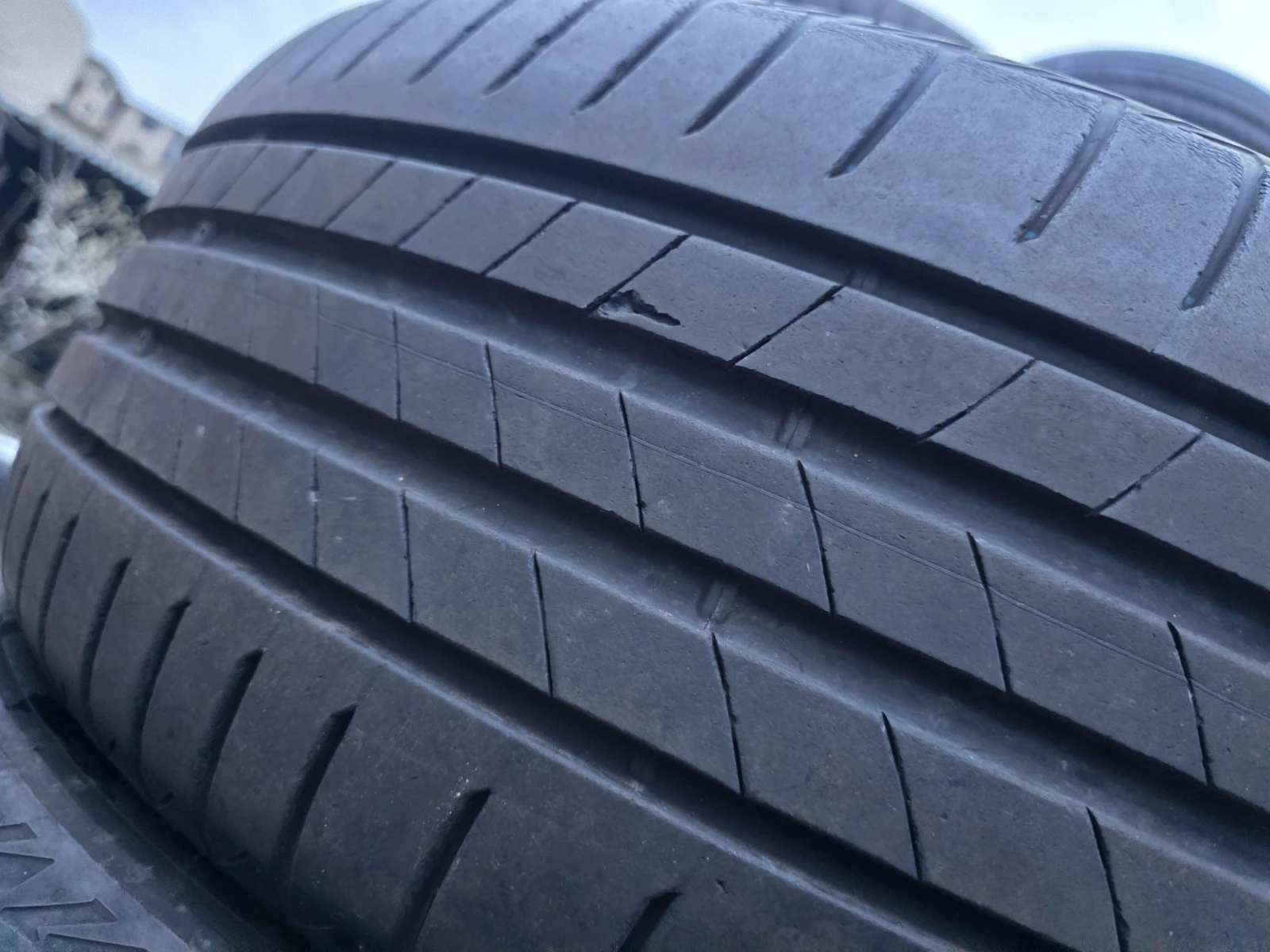 Гуми Летни 225/50R18, снимка 2 - Гуми и джанти - 55581796