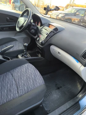 Kia Ceed Проверени 134 000км. 1, 4л. Бензин/Газ 105к.с., снимка 15