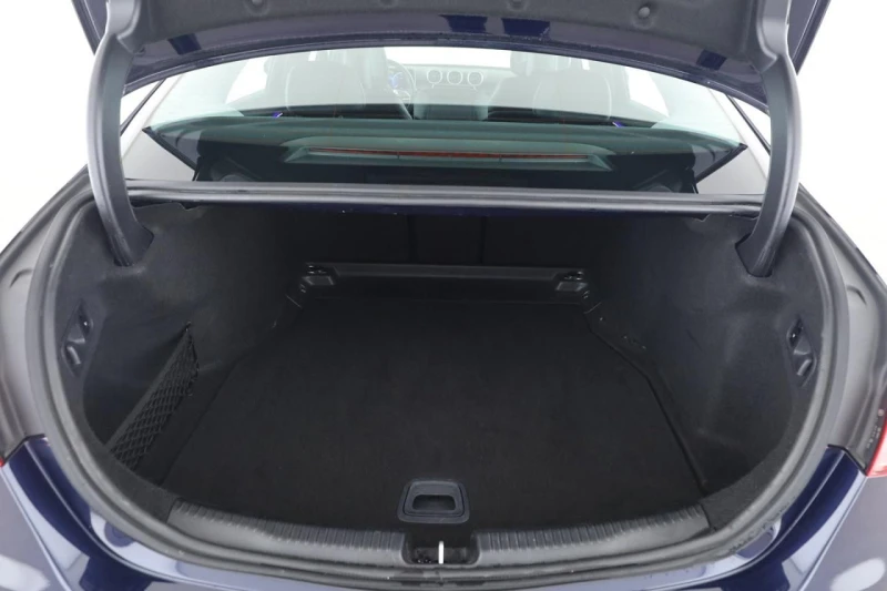 Mercedes-Benz C 220 d T Avantgarde, снимка 9 - Автомобили и джипове - 6966716