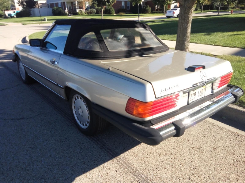 Mercedes-Benz SL 500 560 sl, снимка 5 - Автомобили и джипове - 45269342