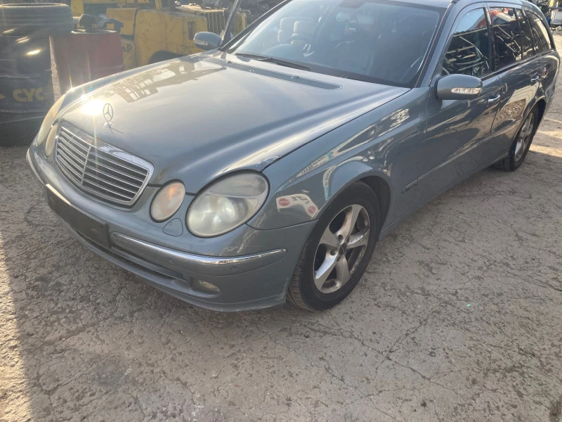 Mercedes-Benz E 320 3.2 cdi, снимка 8 - Автомобили и джипове - 44173665