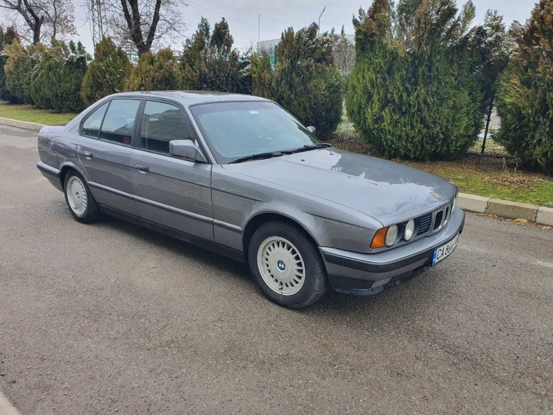 BMW 520 520i, снимка 2 - Автомобили и джипове - 45798904