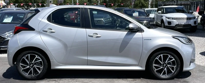 Toyota Yaris 1.5HYBRID E6D 43000KM, снимка 4 - Автомобили и джипове - 46203576