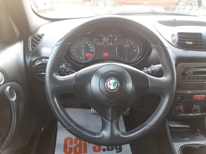 Alfa Romeo 147 1.6i-16V* ОТЛИЧНА * , снимка 9 - Автомобили и джипове - 46311409