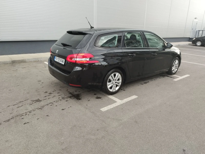 Peugeot 308 1.5 Blue hdi, снимка 4 - Автомобили и джипове - 47300078