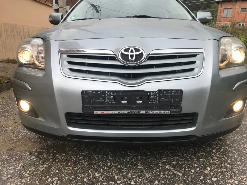 Toyota Avensis 1.8 I 118000km, снимка 2 - Автомобили и джипове - 47499864