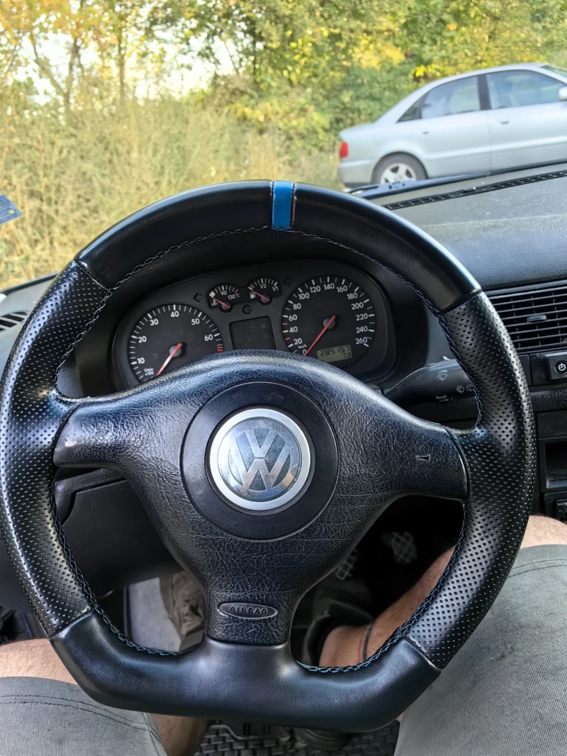 VW Golf, снимка 14 - Автомобили и джипове - 47542175