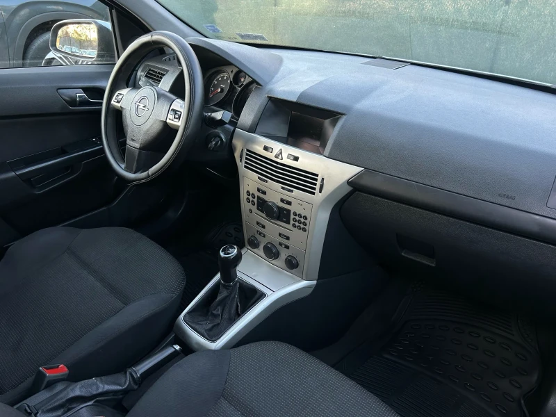 Opel Astra, снимка 11 - Автомобили и джипове - 48128140