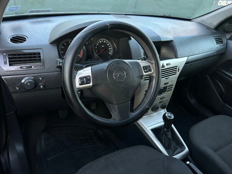 Opel Astra, снимка 9 - Автомобили и джипове - 48128140