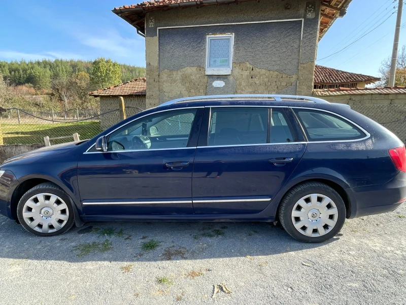 Skoda Superb, снимка 5 - Автомобили и джипове - 47743429