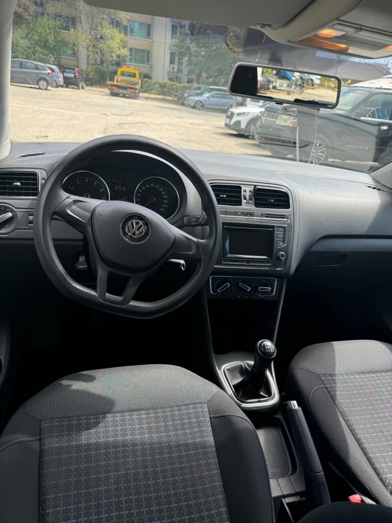 VW Polo, снимка 6 - Автомобили и джипове - 48009589