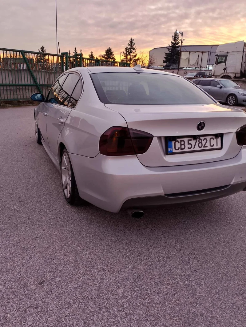 BMW 320, снимка 11 - Автомобили и джипове - 48229817