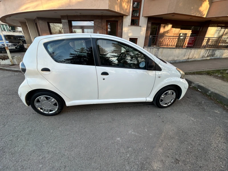 Toyota Aygo, снимка 5 - Автомобили и джипове - 49043331