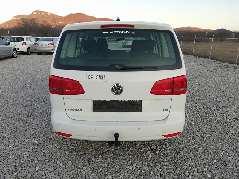 VW Touran 1.6TDI KLI 90, снимка 5 - Автомобили и джипове - 49347117