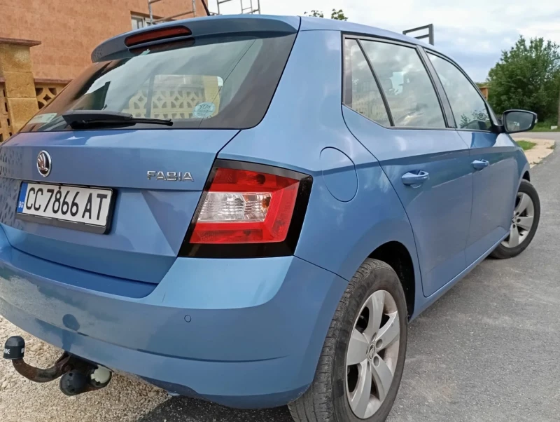 Skoda Fabia, снимка 5 - Автомобили и джипове - 52264929