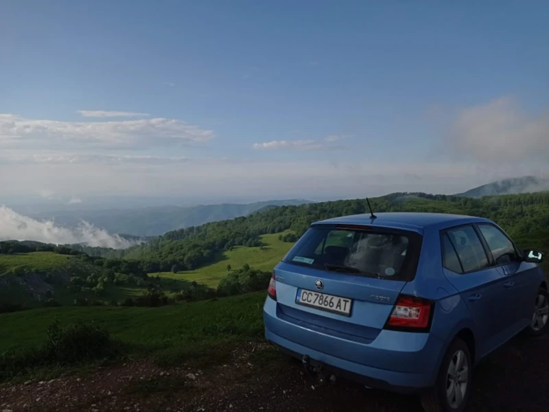 Skoda Fabia, снимка 10 - Автомобили и джипове - 52264929