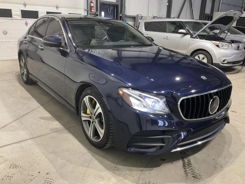 Mercedes-Benz E 450 DISTRONIC * * 360CAM * * CARFAX * * АВТО КРЕДИТ * , снимка 3 - Автомобили и джипове - 53026998