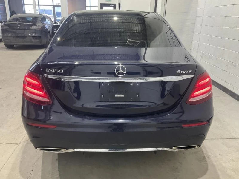 Mercedes-Benz E 450 DISTRONIC * * 360CAM * * CARFAX * * АВТО КРЕДИТ * , снимка 5 - Автомобили и джипове - 53026998